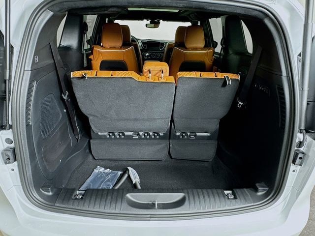 2026 Chrysler Pacifica Pinnacle - Photo 40