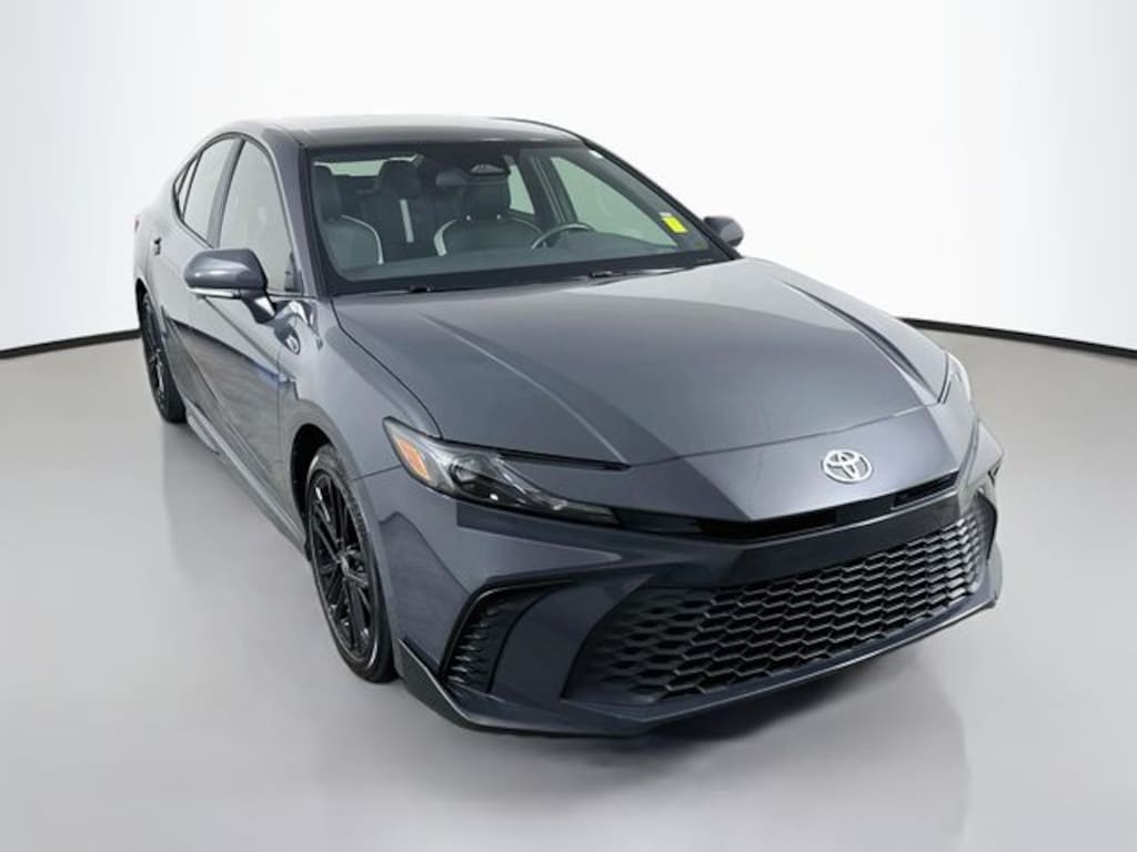 Used 2025 Toyota Camry SE Sedan