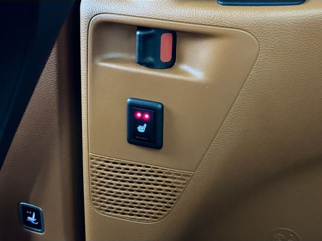 2026 Chrysler Pacifica Pinnacle - Photo 31