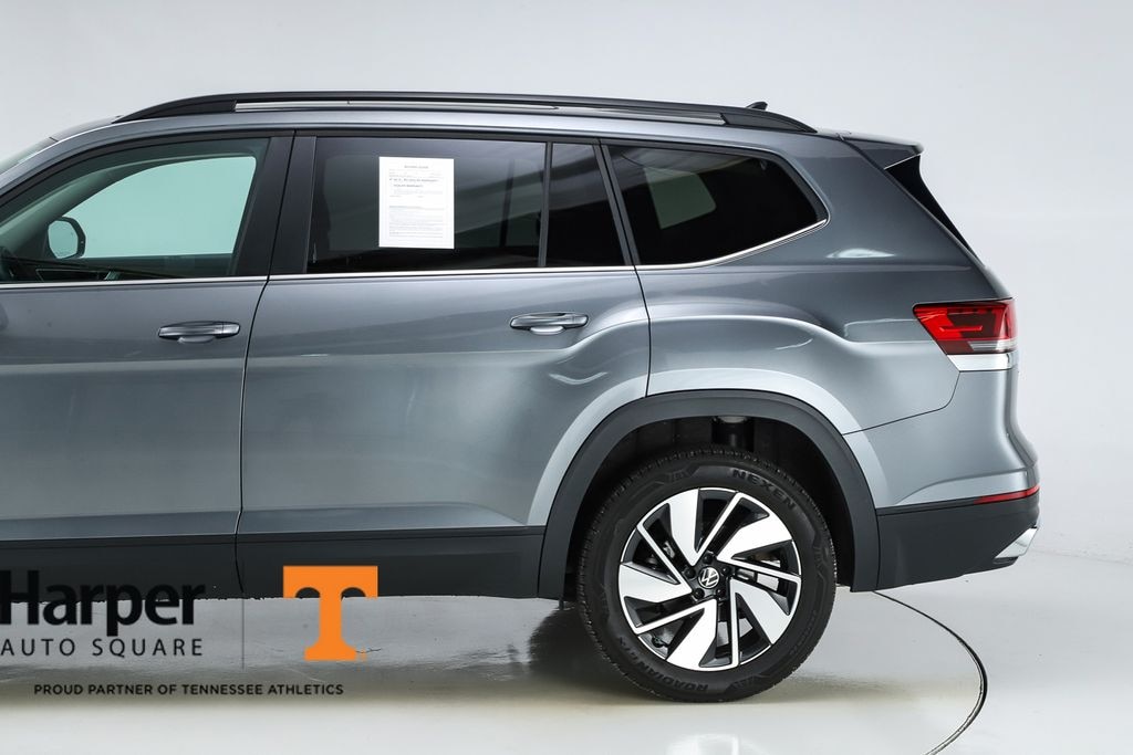 Used 2025 Volkswagen Atlas 2.0T SE w/Technology SUV