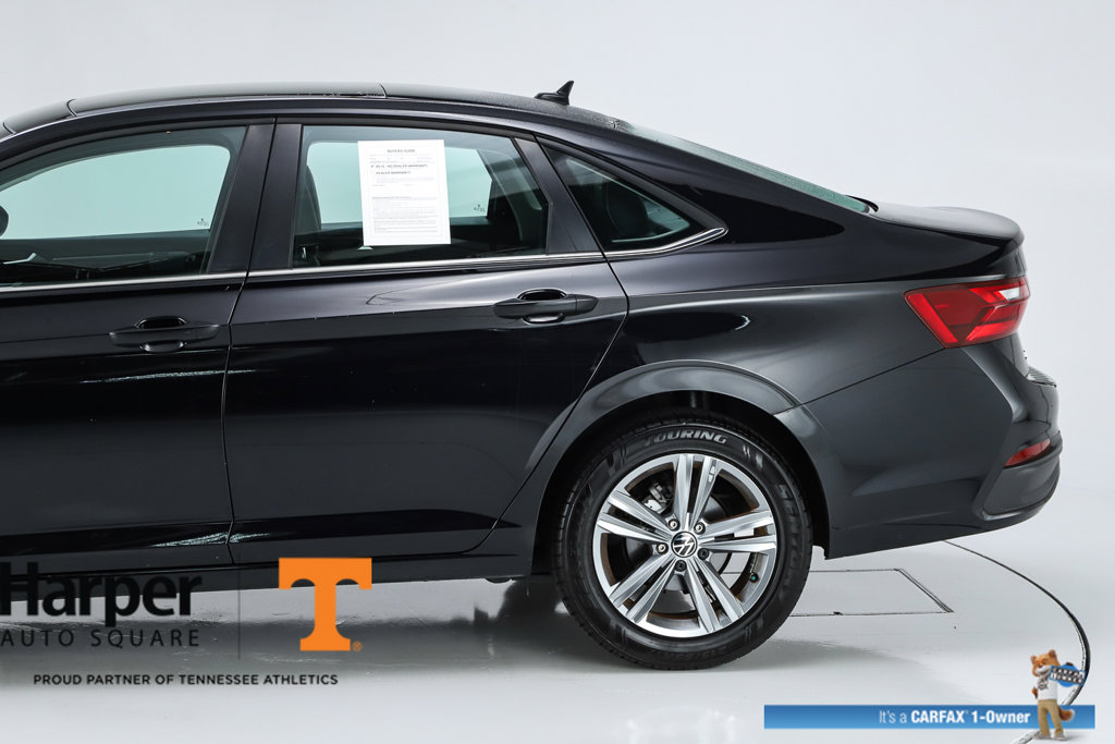 Used 2024 Volkswagen Jetta 1.5T SE Sedan