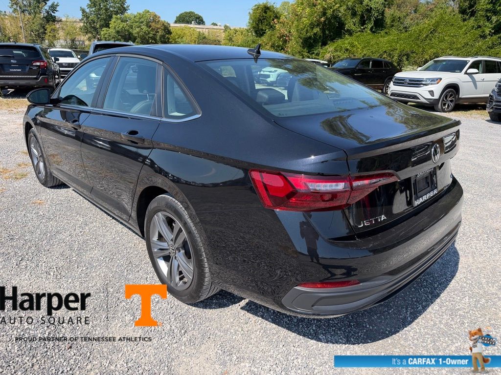 Used 2024 Volkswagen Jetta 1.5T SE Sedan