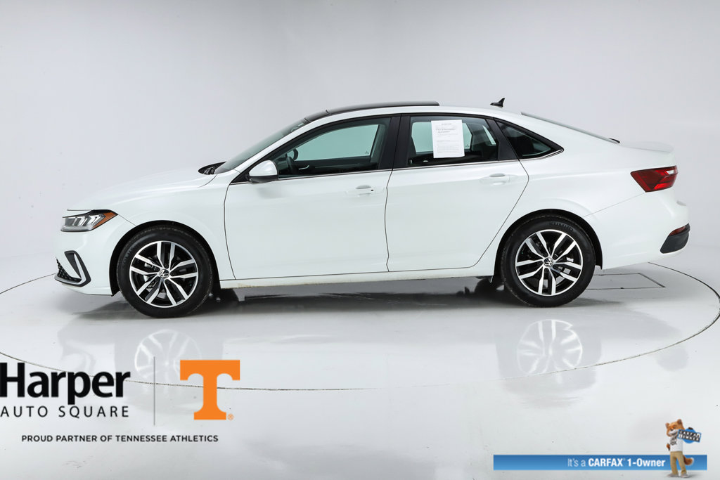Used 2025 Volkswagen Jetta 1.5T SE Sedan
