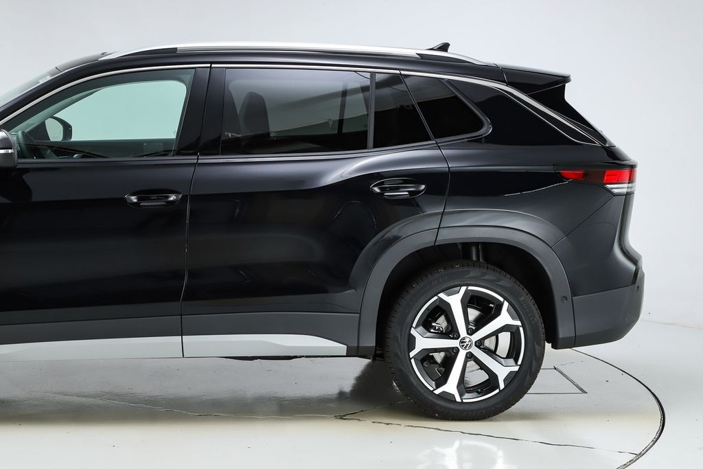 New 2026 Volkswagen Tiguan SE SUV
