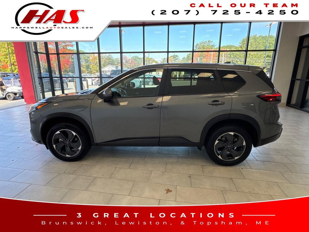 Used 2024 Nissan Rogue SV SUV