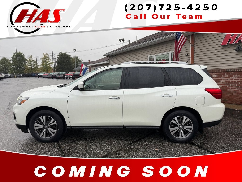Used 2017 Nissan Pathfinder SL SUV