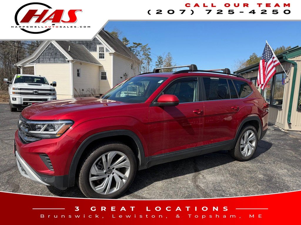 2022 Volkswagen Atlas SE w/Tech - Photo 2