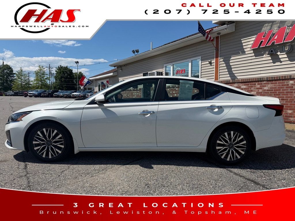 Used 2023 Nissan Altima 2.5 SV Sedan