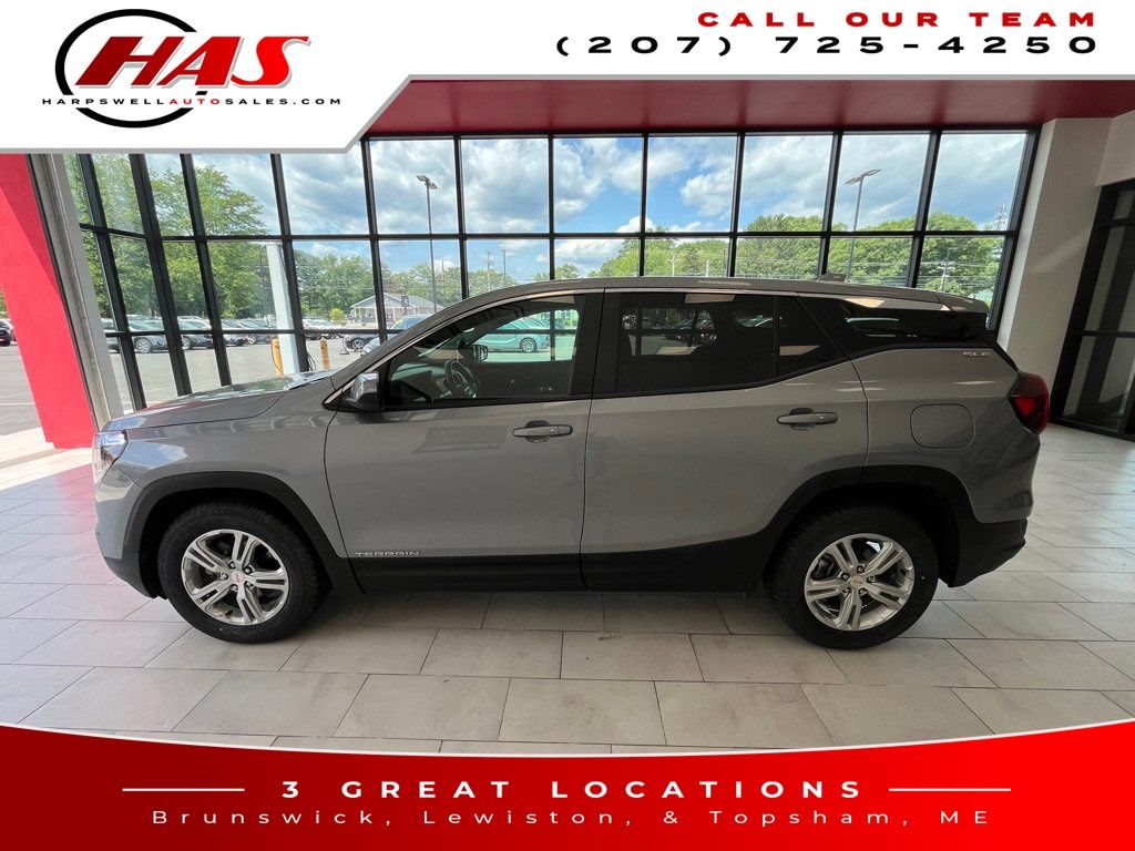 Used 2024 GMC Terrain SLE SUV