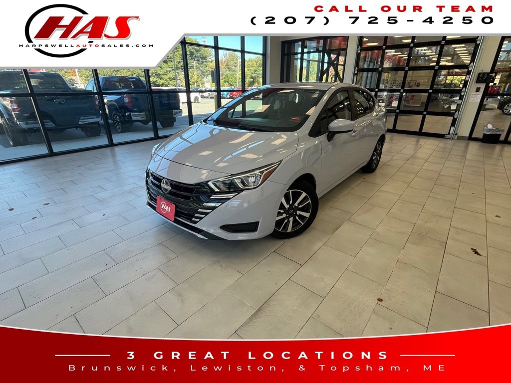 2024 Nissan Versa Sedan SV