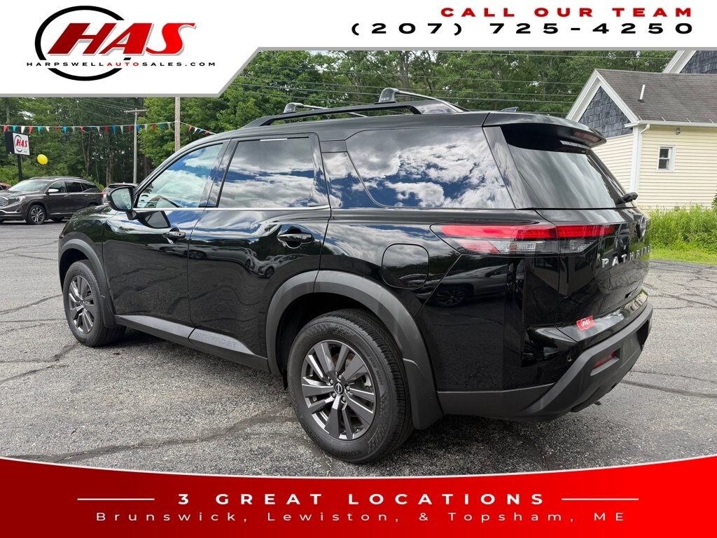 Used 2023 Nissan Pathfinder SV SUV