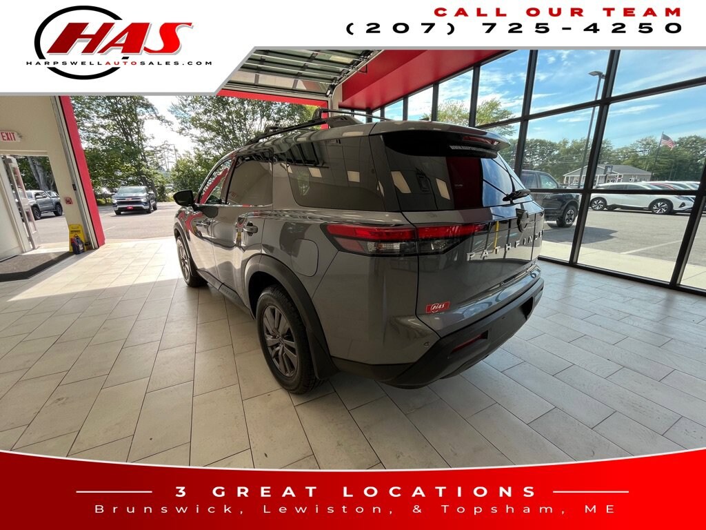 Used 2023 Nissan Pathfinder SV SUV