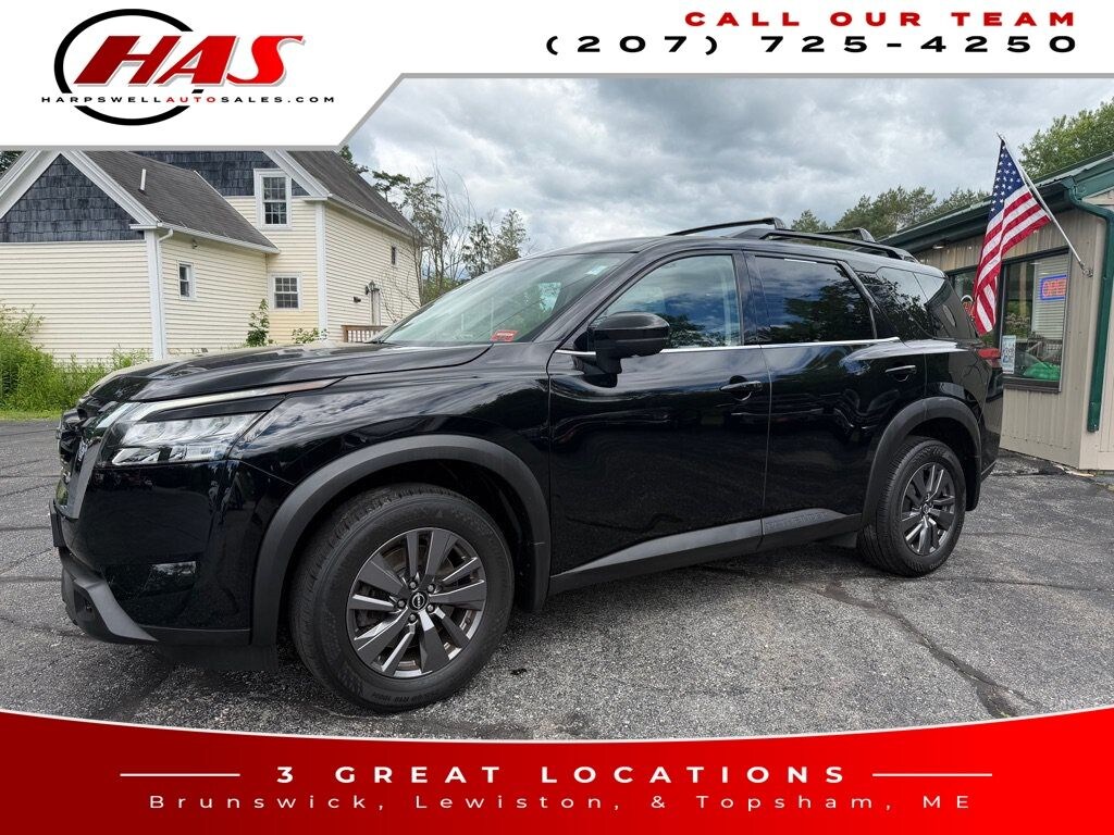 Used 2023 Nissan Pathfinder SV SUV