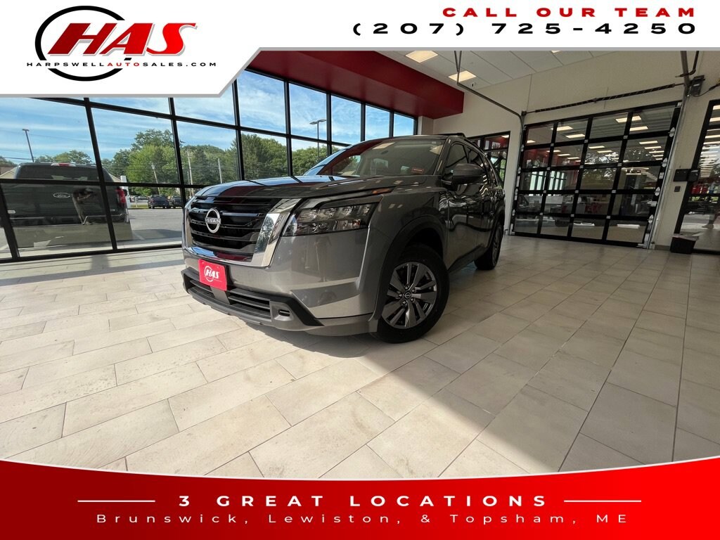 Used 2023 Nissan Pathfinder SV SUV