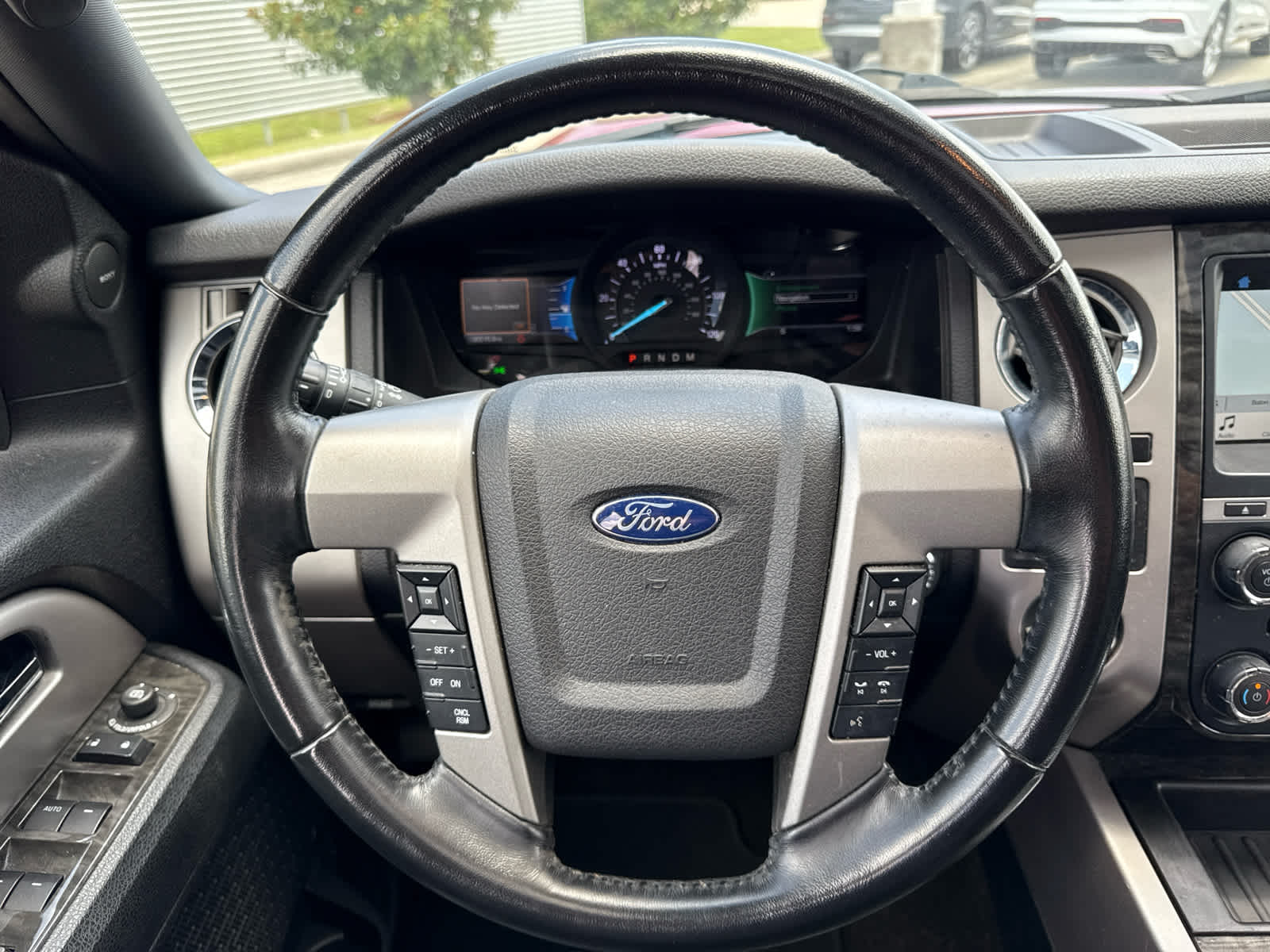 2017 Ford Expedition Limited - Photo 32
