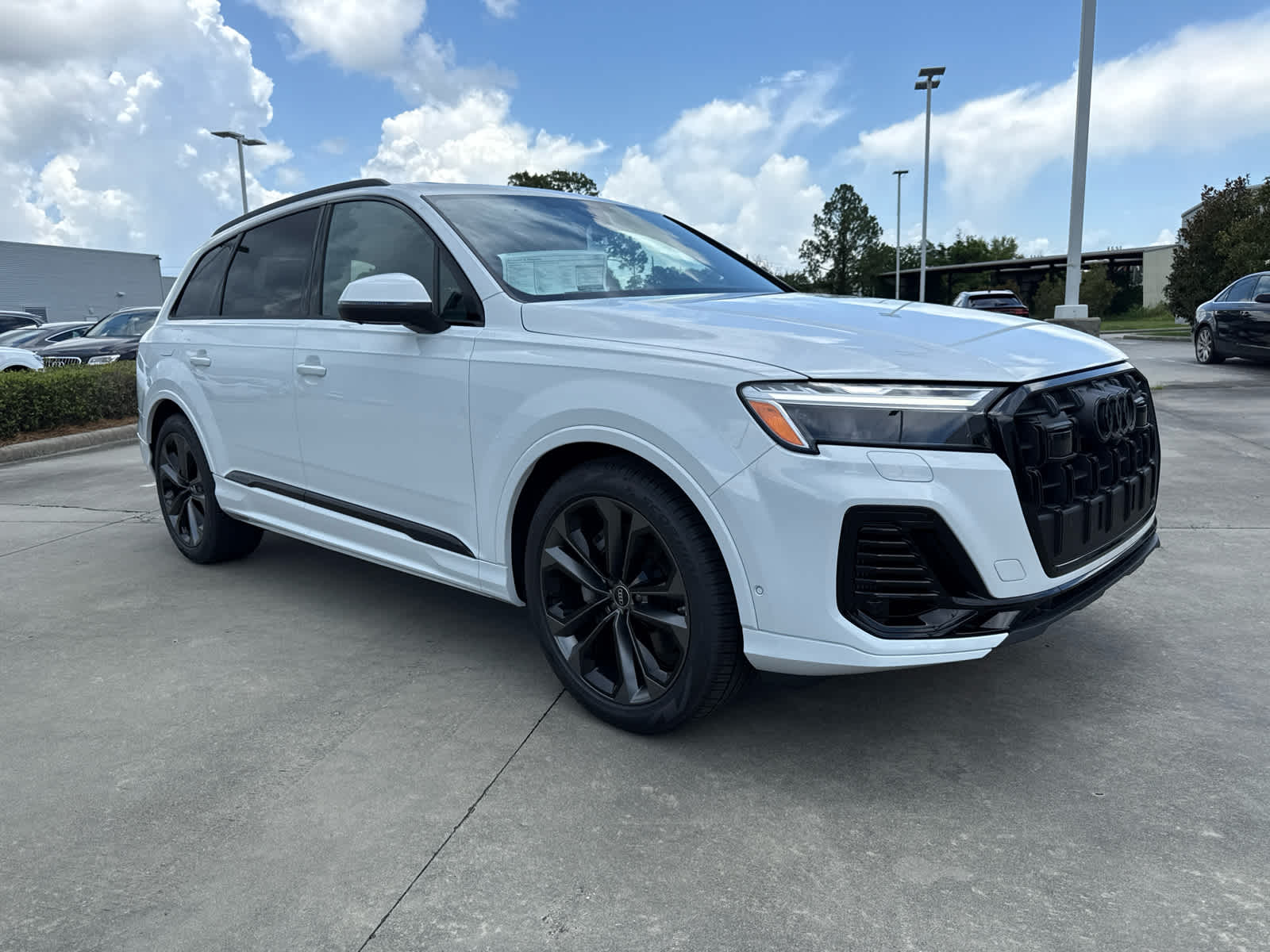 New 2025 Audi Q7 55 Premium Plus SUV