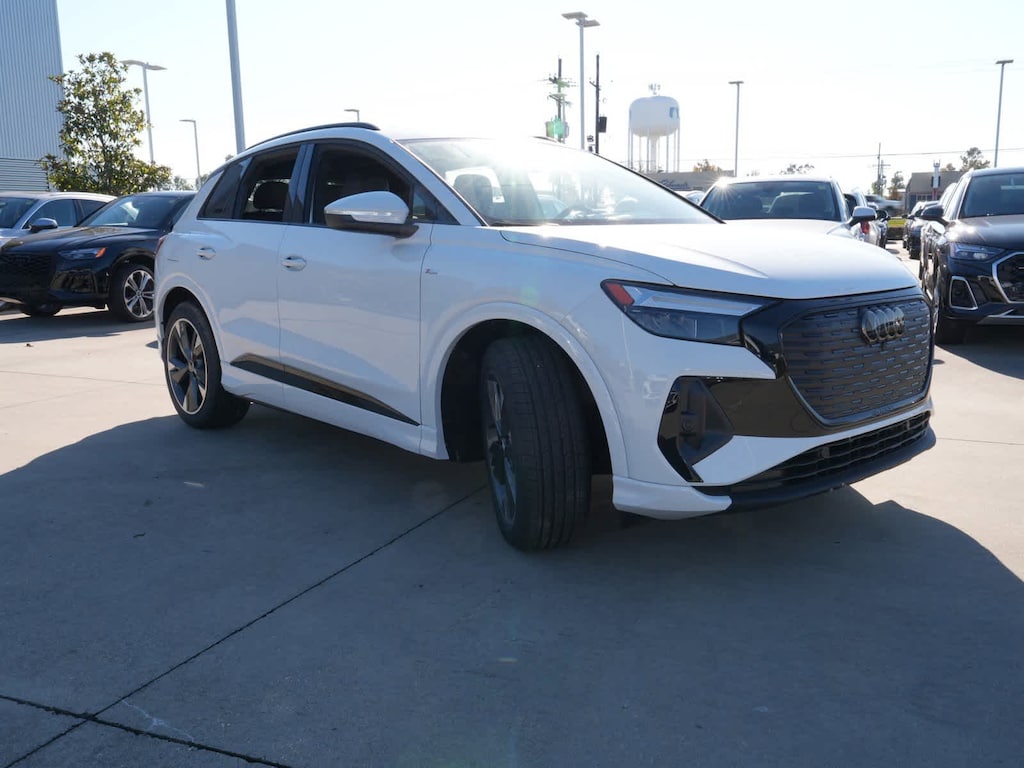 New 2025 Audi Q4 e-tron 55 Premium SUV