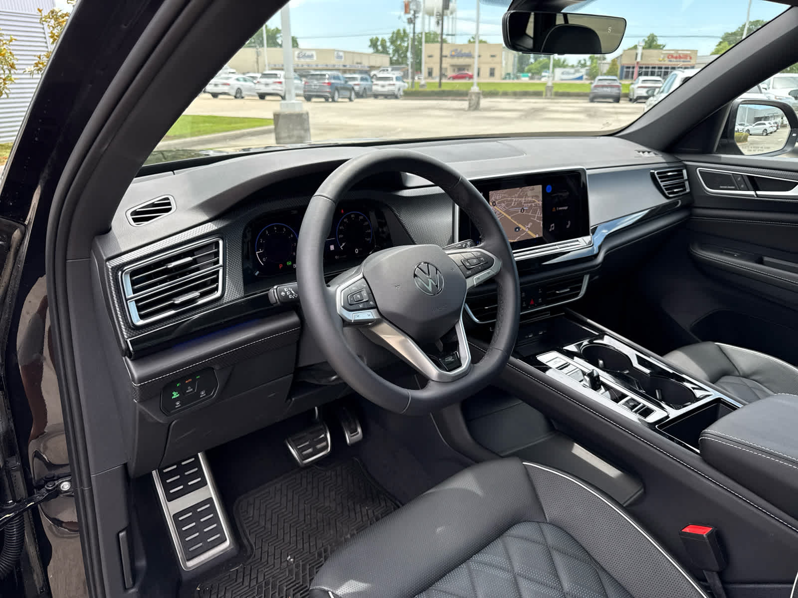 2025 Volkswagen Atlas Cross Sport SEL Premium R-LINE - Photo 23