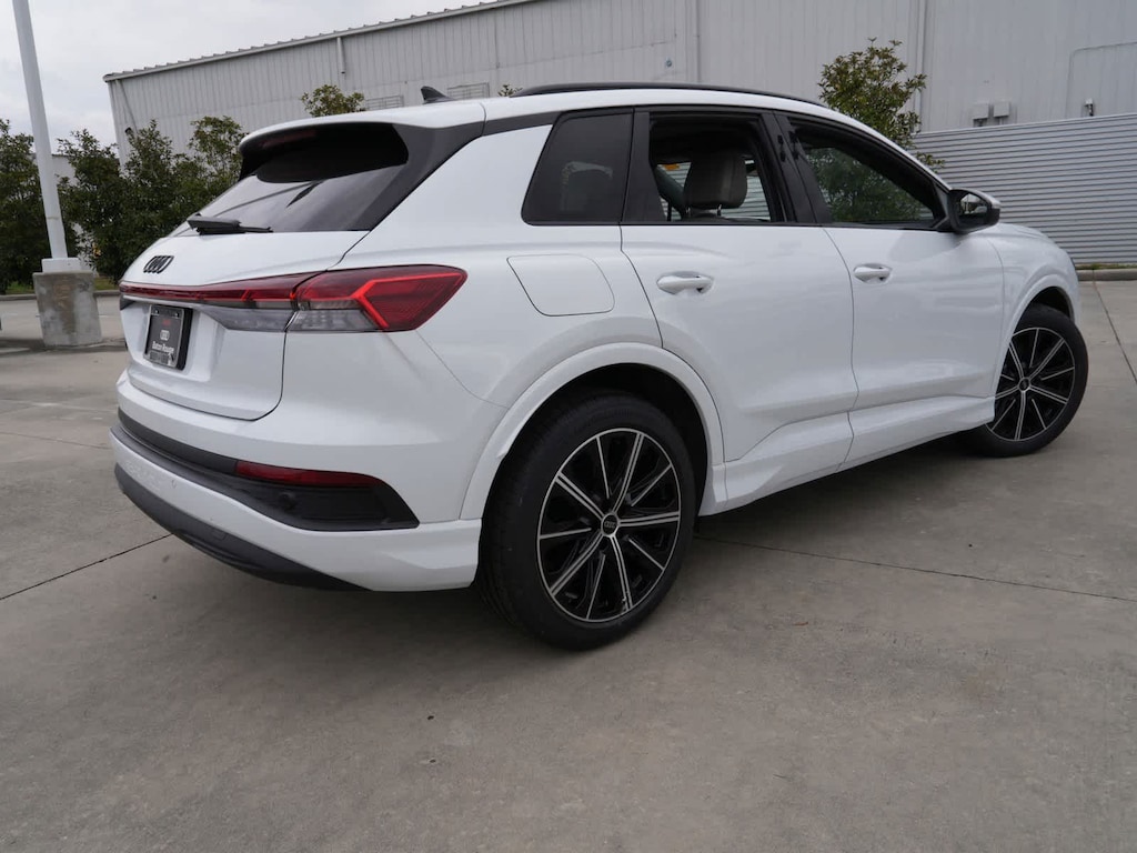 New 2025 Audi Q4 e-tron 45 Premium Plus SUV