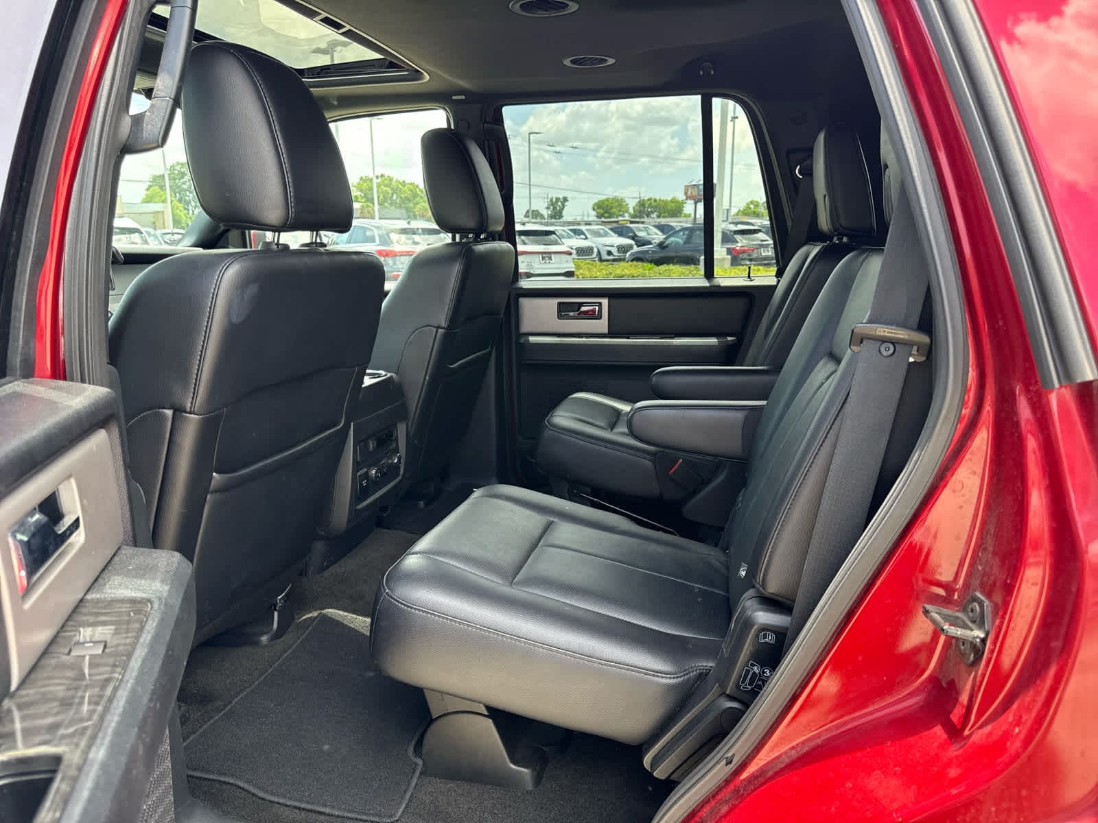2017 Ford Expedition Limited - Photo 26
