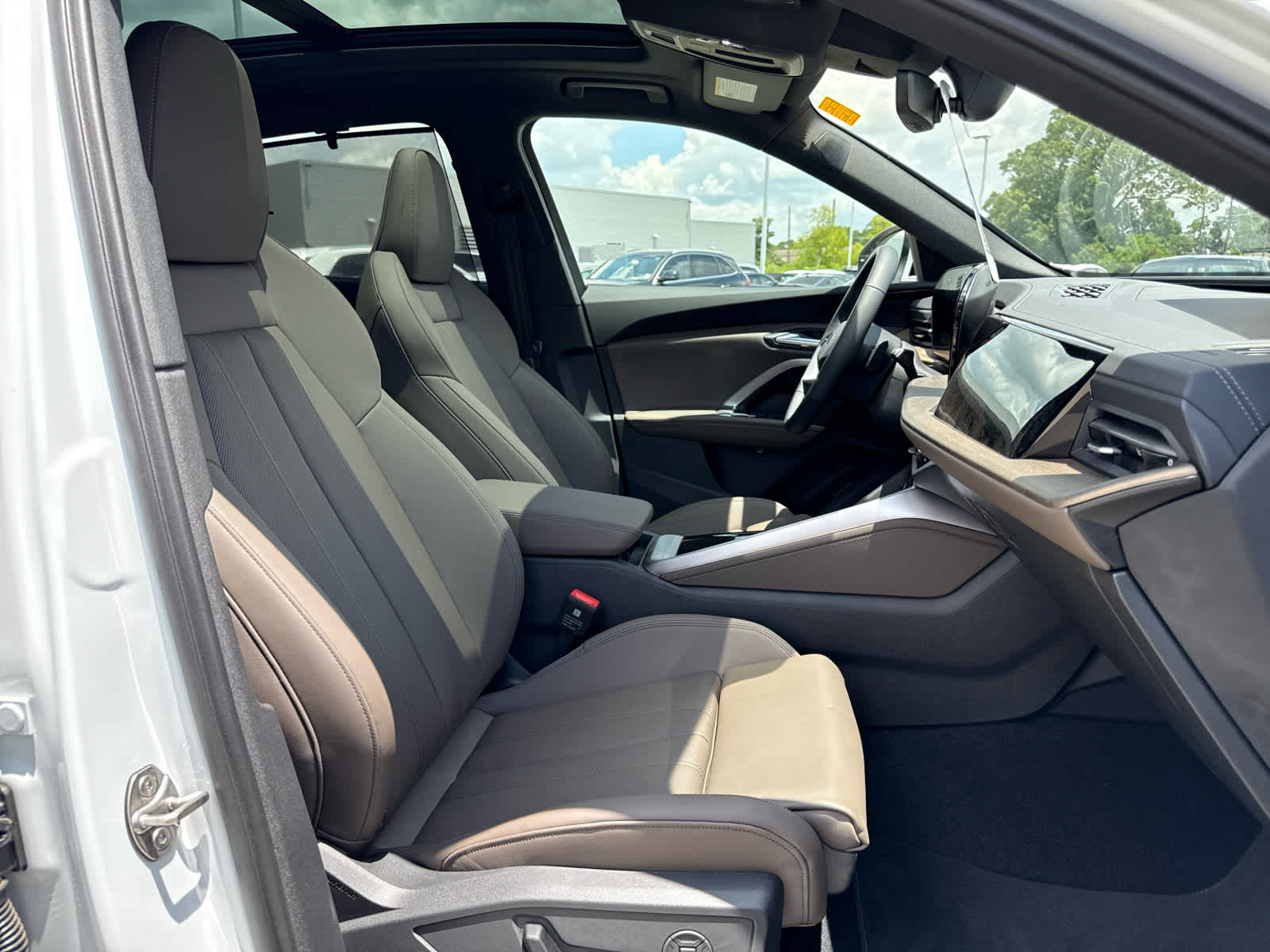 2025 Audi Q5 Premium Plus - Photo 16