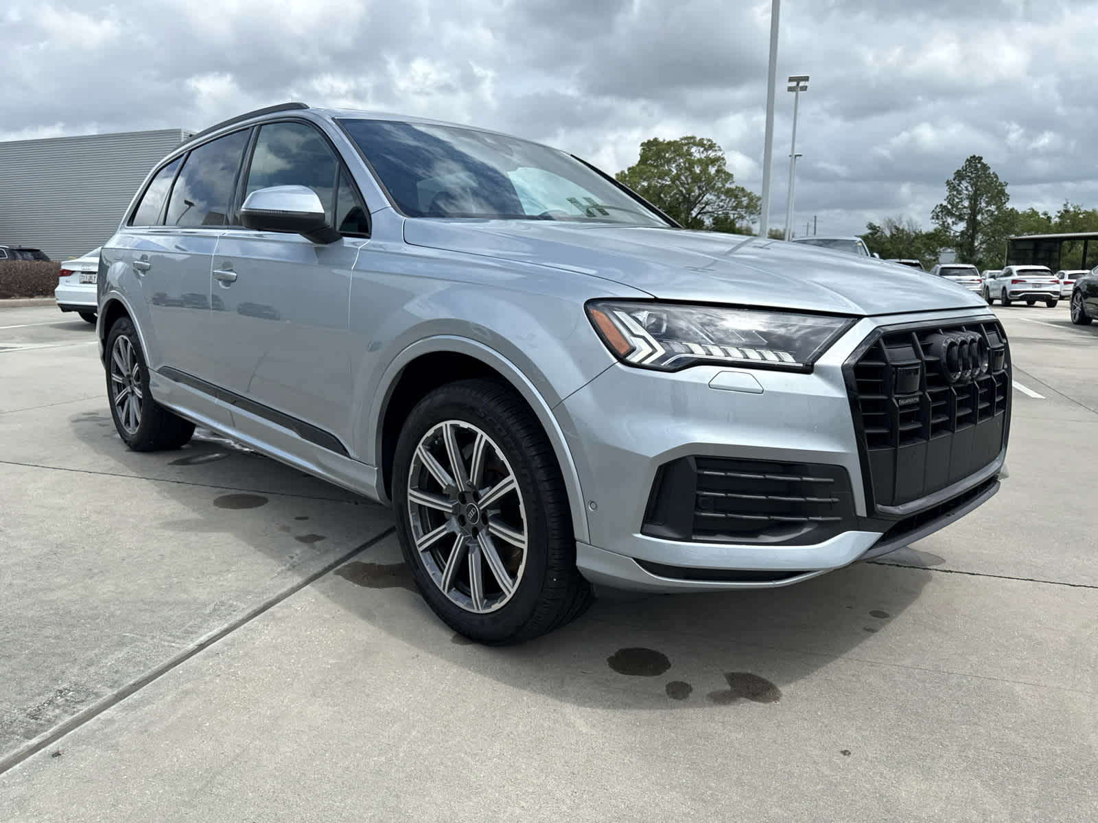 Used 2024 Audi Q7 45 Premium Plus SUV