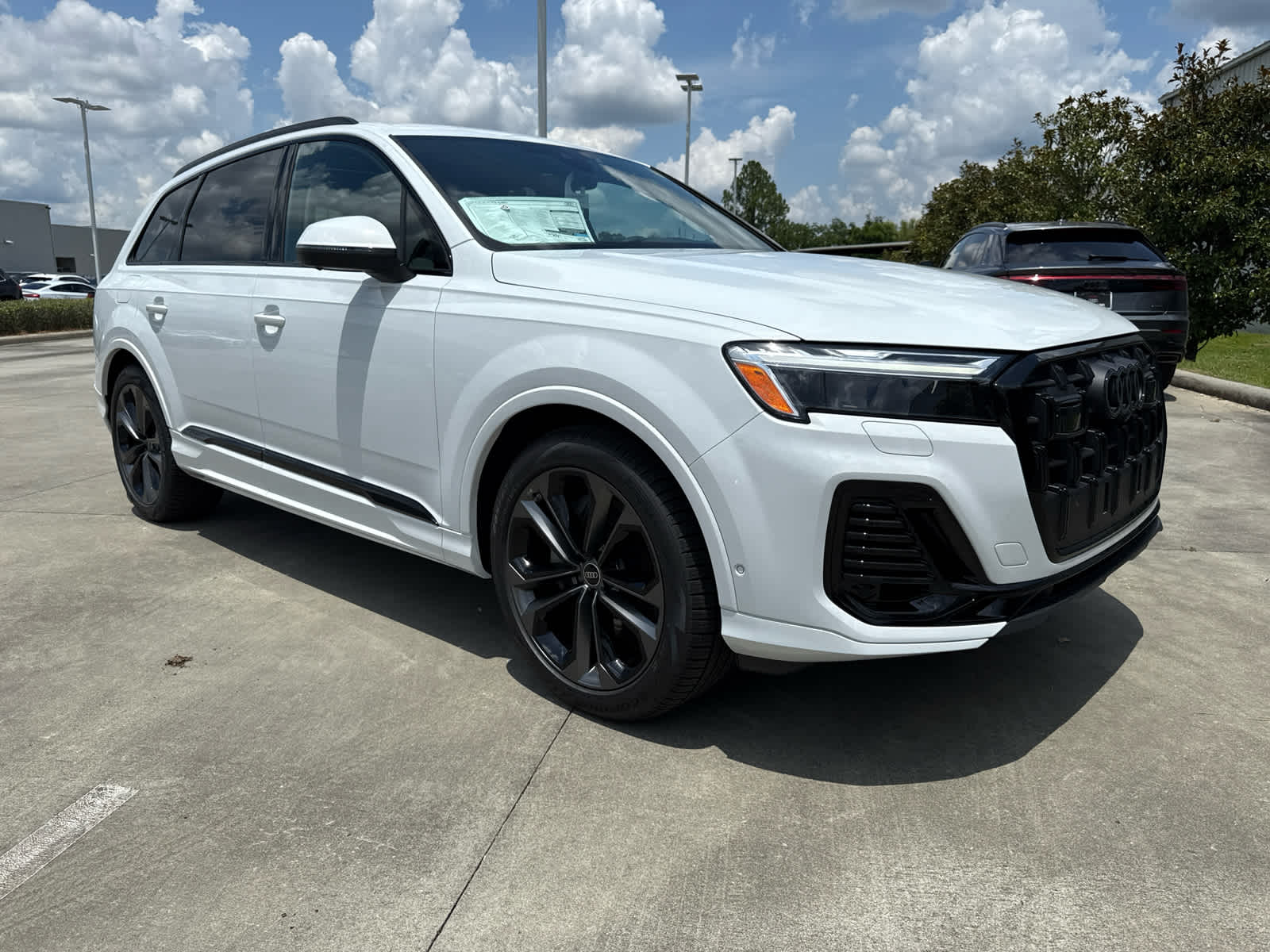 New 2025 Audi Q7 55 Premium Plus SUV