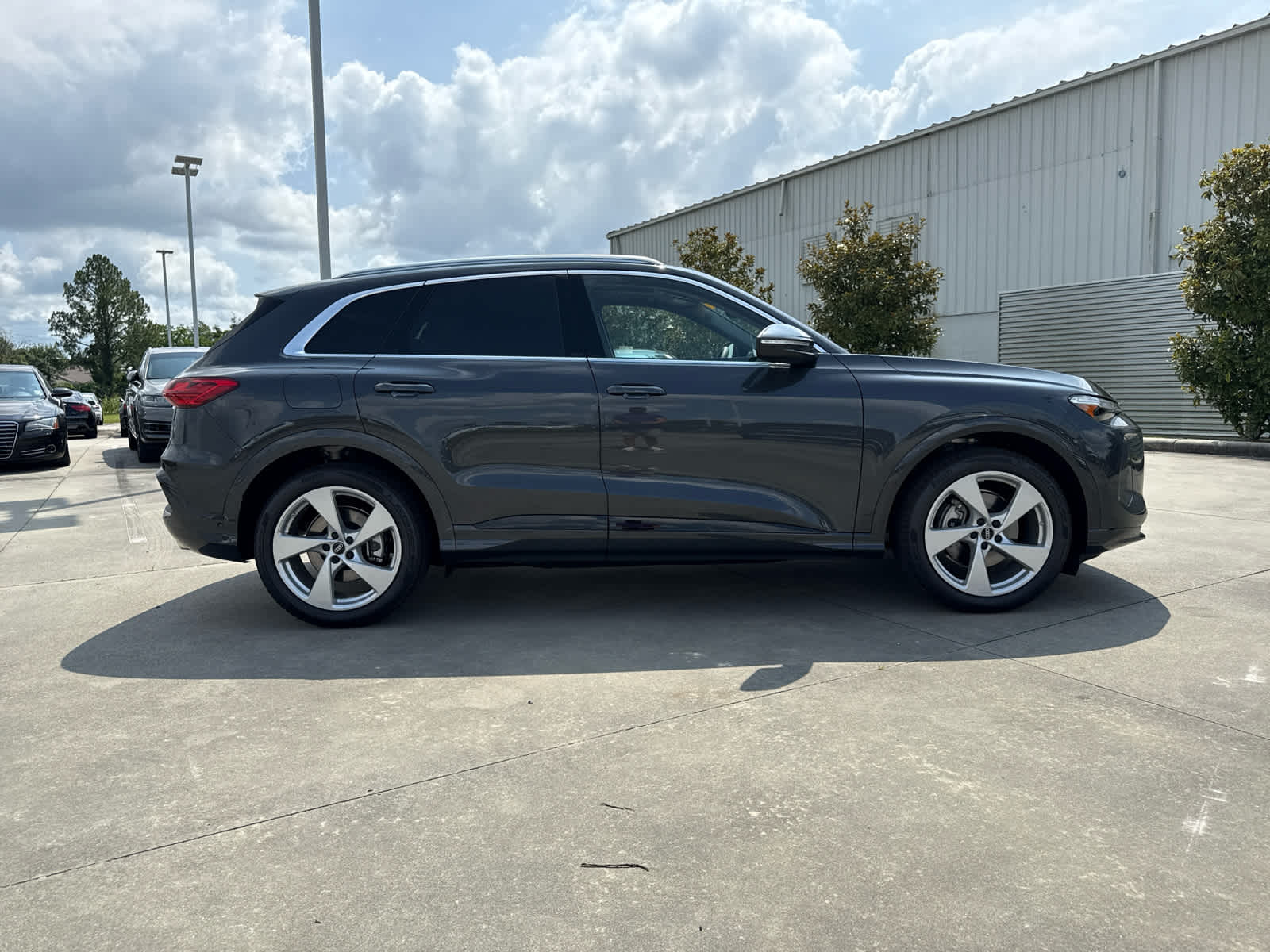 New 2025 Audi All-new Q5 2.0T Prestige SUV