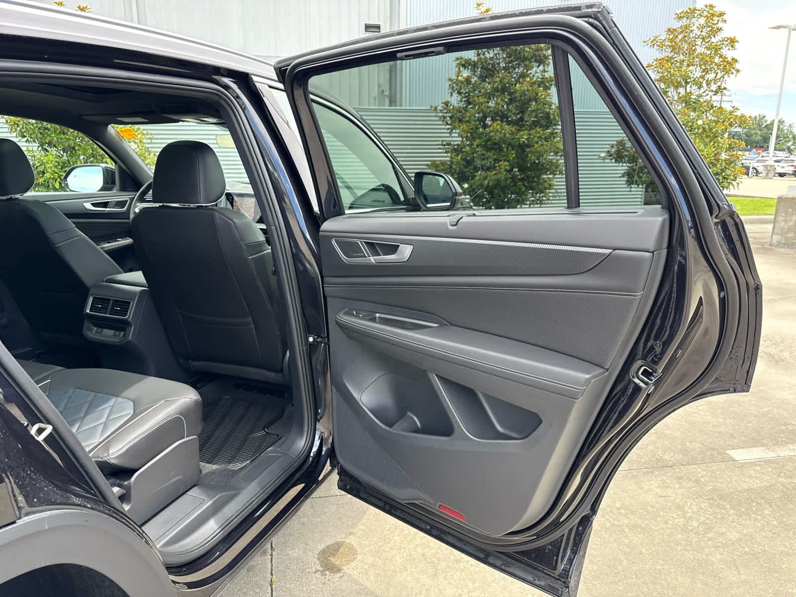2025 Volkswagen Atlas Cross Sport SEL Premium R-LINE - Photo 16