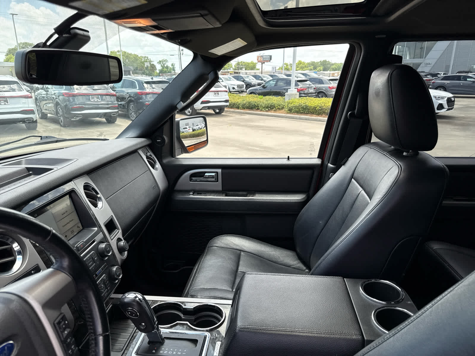2017 Ford Expedition Limited - Photo 30