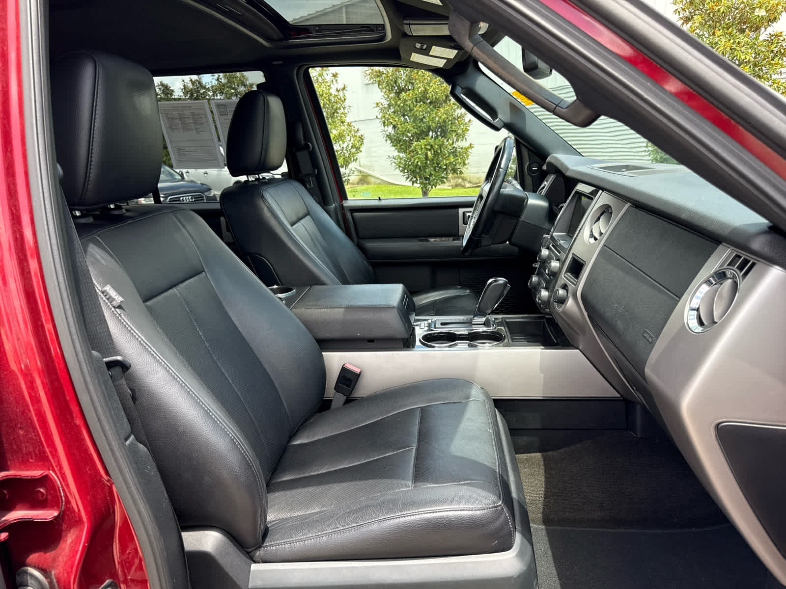2017 Ford Expedition Limited - Photo 16