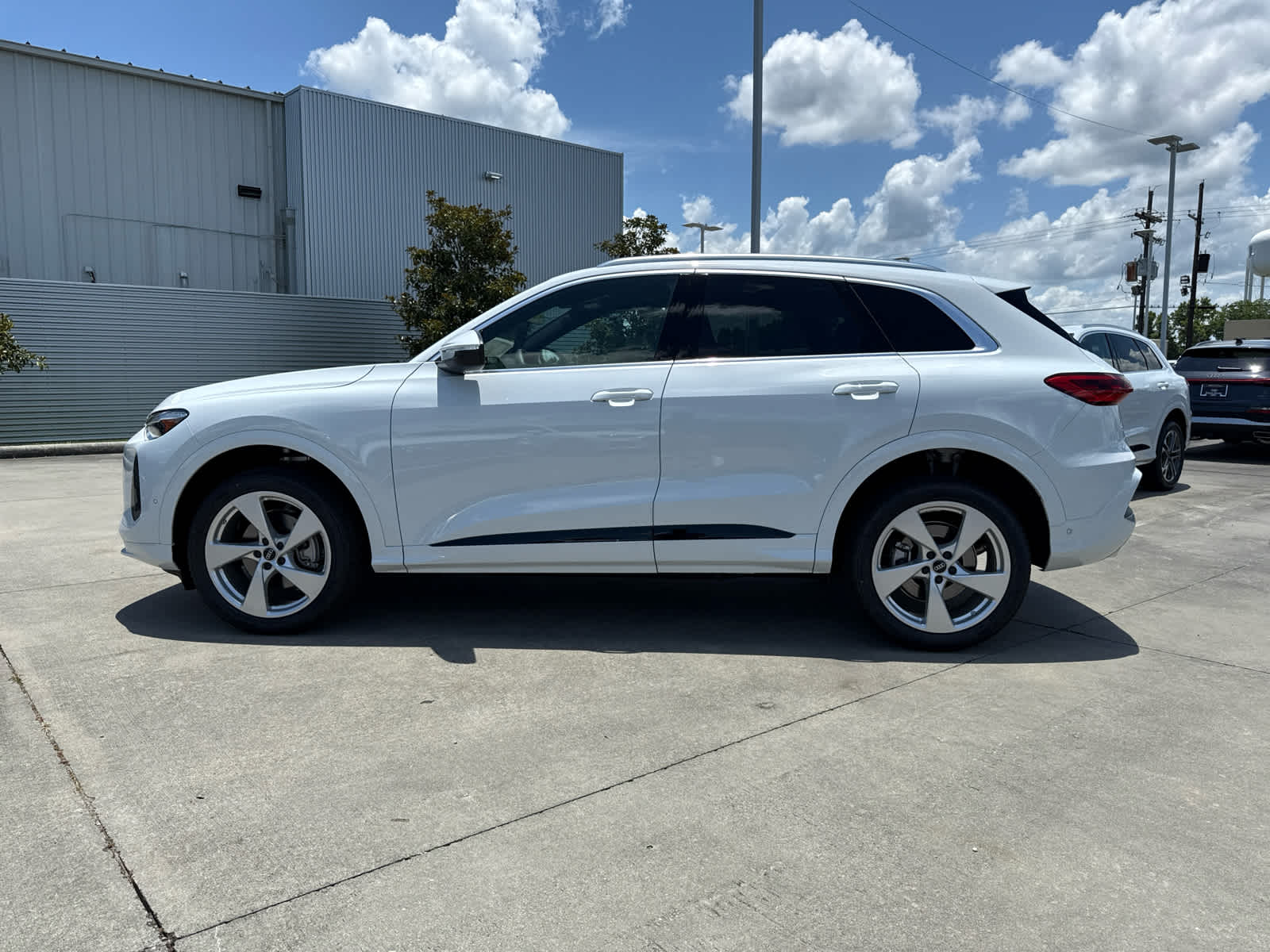 2025 Audi Q5 Premium Plus - Photo 8