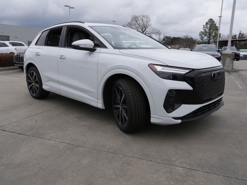 New 2025 Audi Q4 e-tron 45 Premium Plus SUV