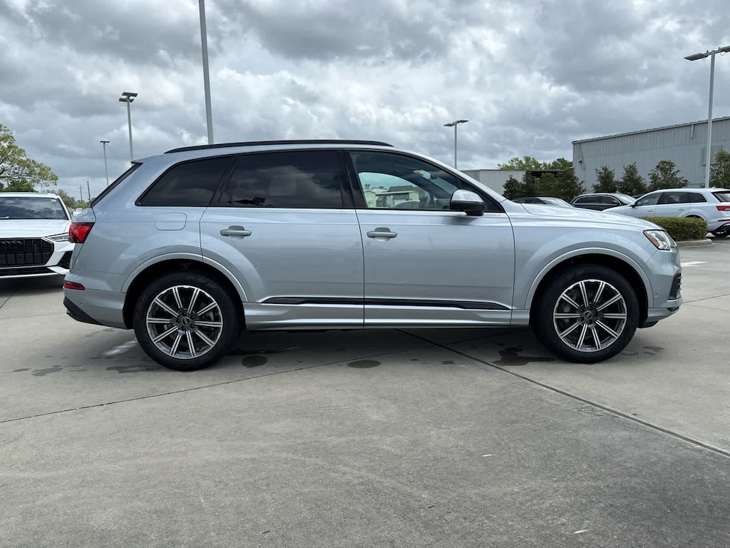 Used 2024 Audi Q7 45 Premium Plus SUV