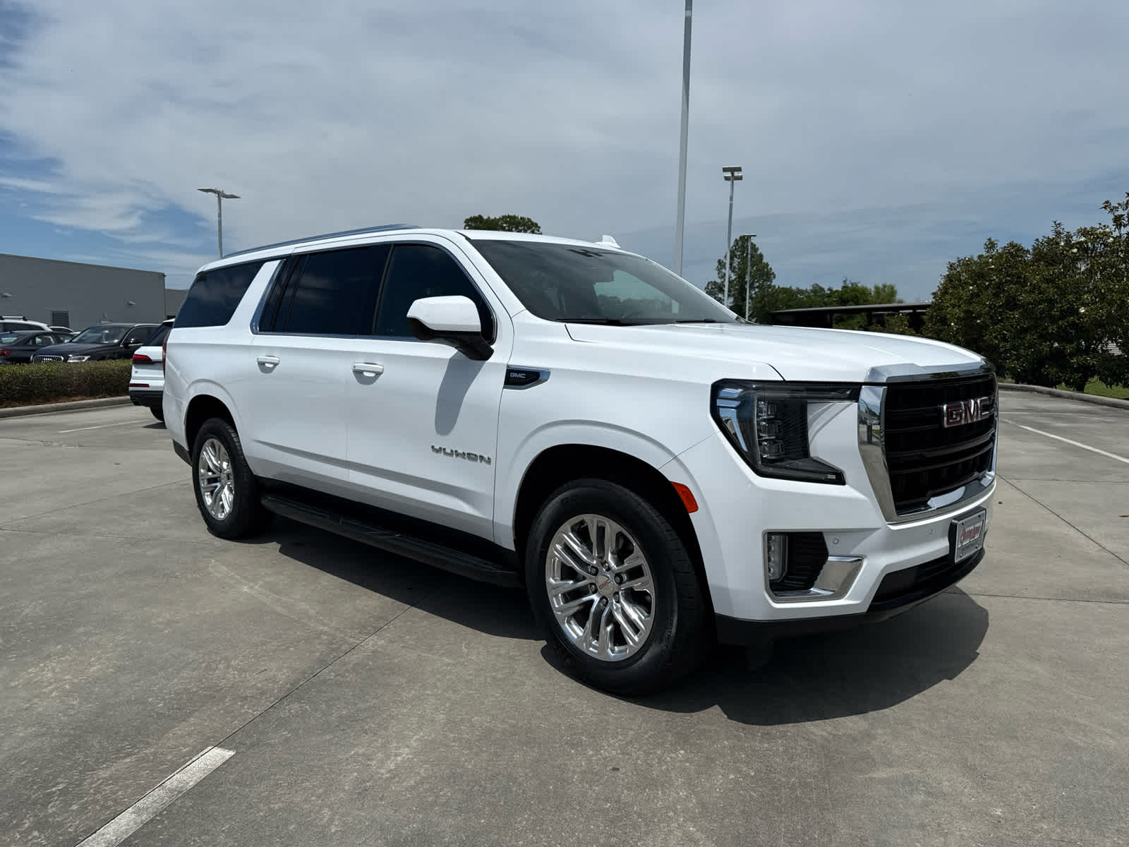 Used 2022 GMC Yukon XL SLE SUV