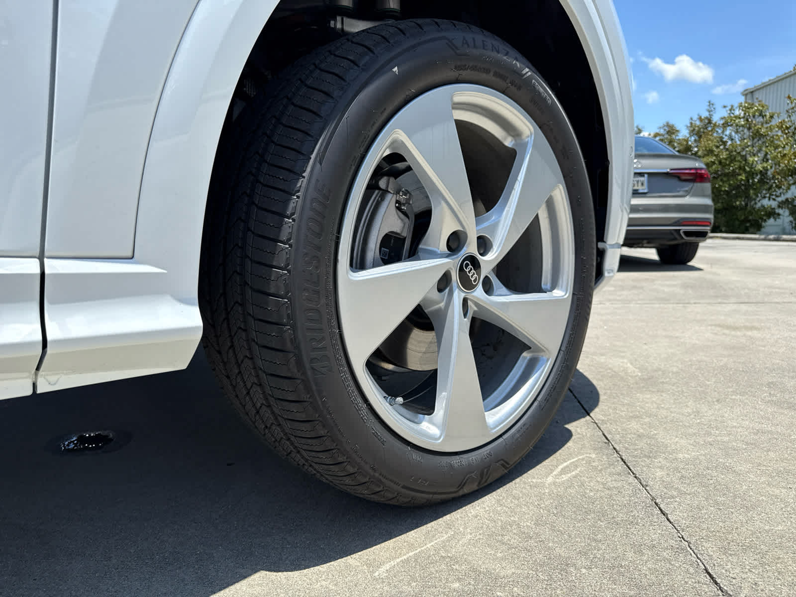 2025 Audi Q5 Premium Plus - Photo 12