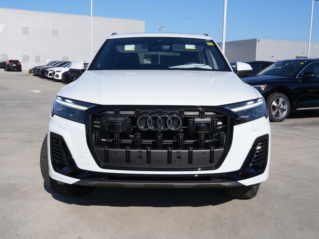 New 2025 Audi Q7 55 Premium Plus SUV