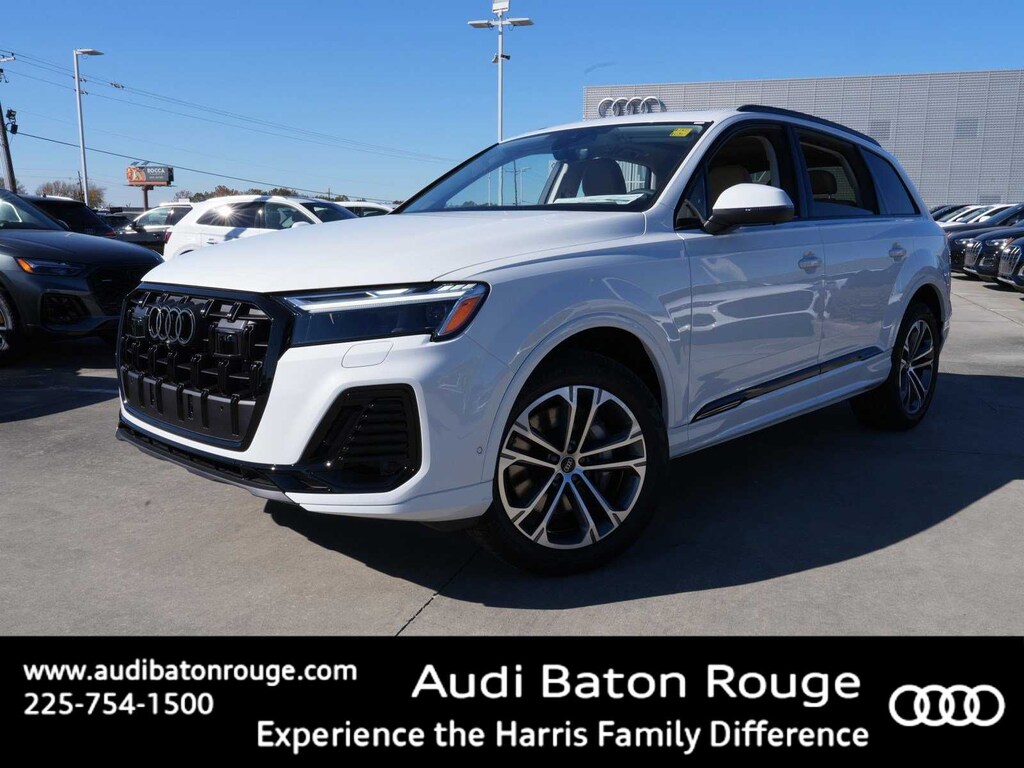 New 2025 Audi Q7 45 Premium Plus SUV