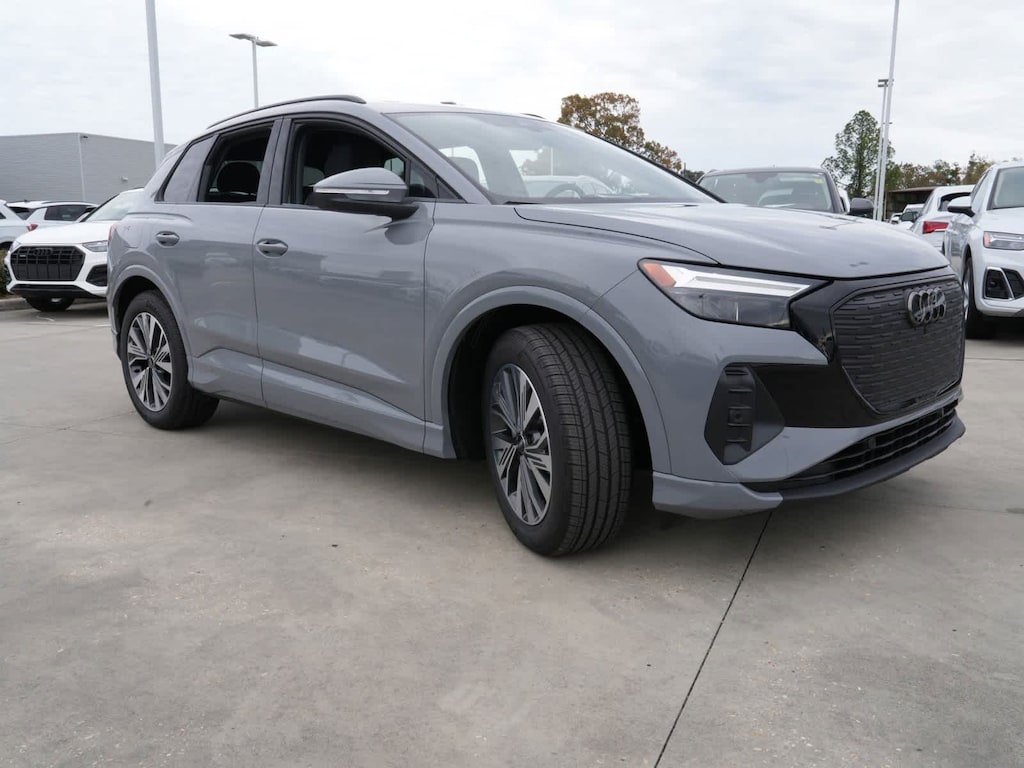 New 2025 Audi Q4 e-tron 45 Premium SUV