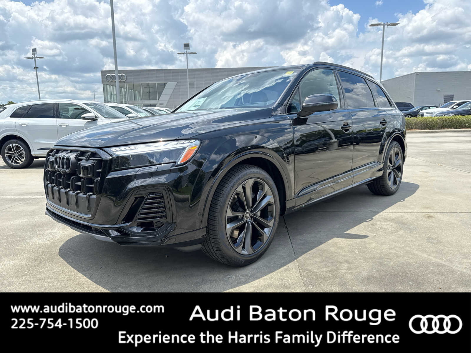 New 2025 Audi Q7 55 Prestige SUV
