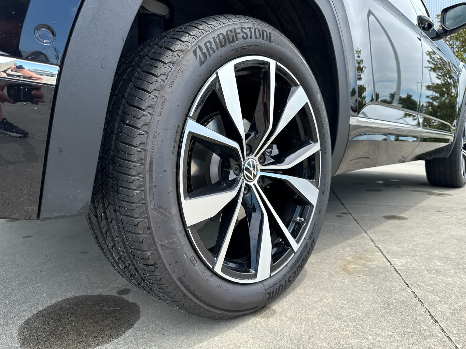 2025 Volkswagen Atlas Cross Sport SEL Premium R-LINE - Photo 10