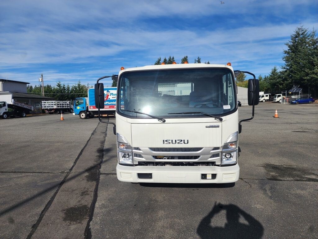 New 2024 Isuzu NPR