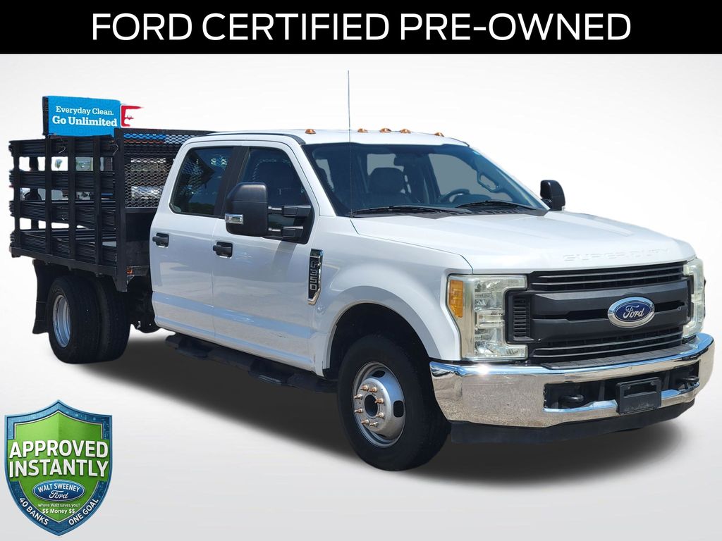 2017 Ford F-350 Super Duty Chassis Cab