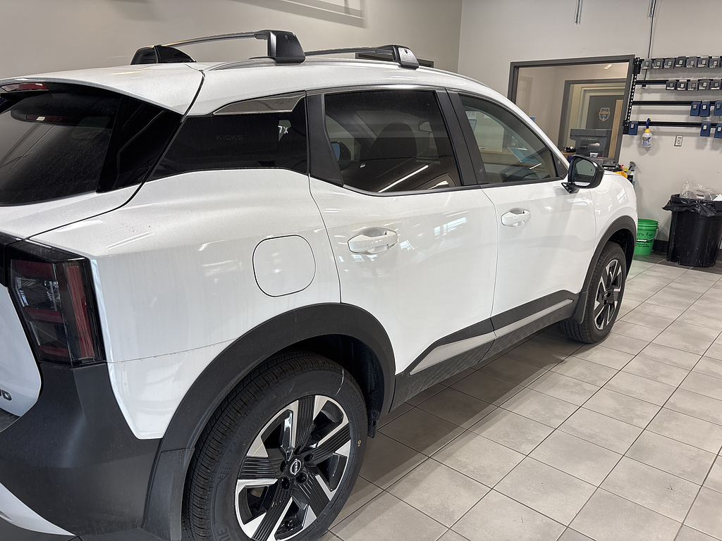 New 2027 Nissan Kicks SV Crossover