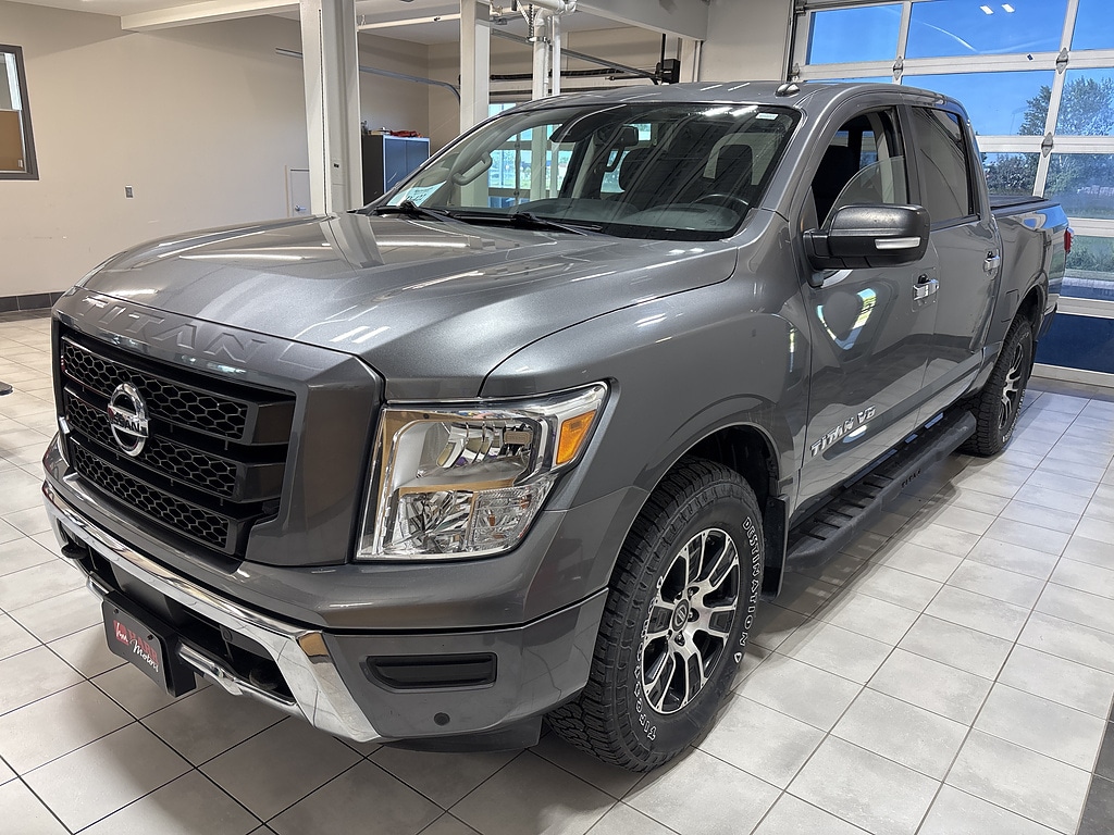 2020 Nissan Titan SV