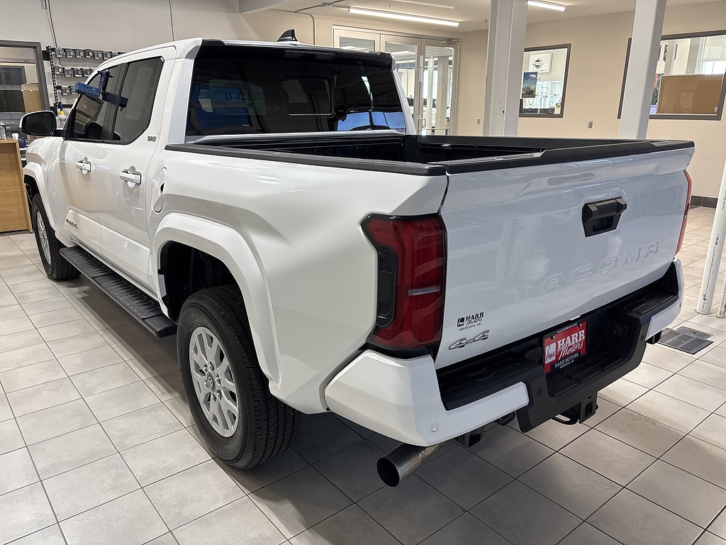 Used 2025 Toyota Tacoma 4WD SR5 Truck