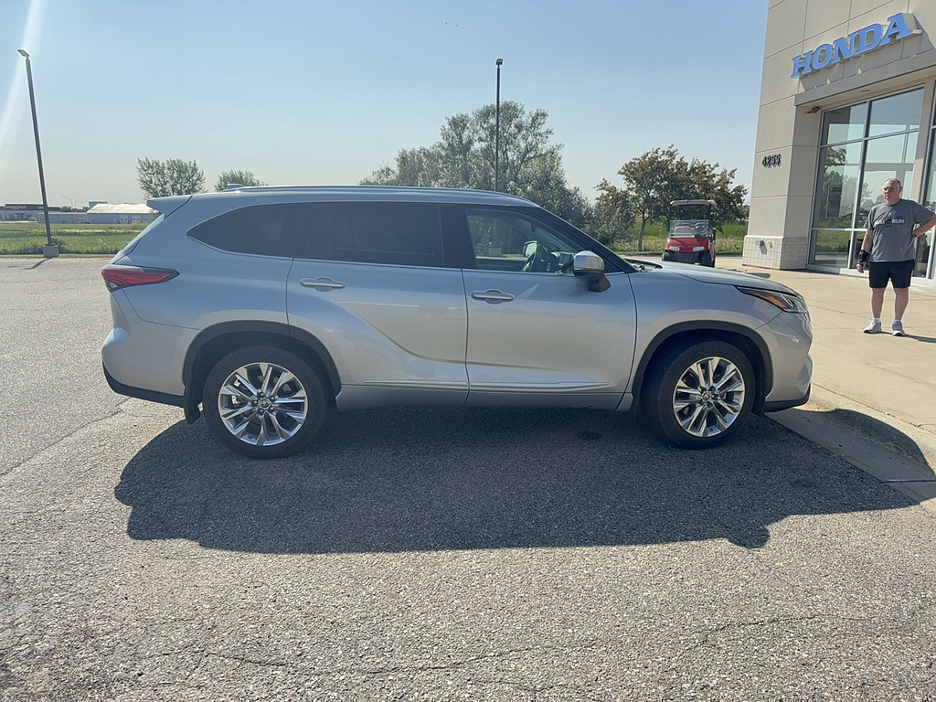 Used 2020 Toyota Highlander Limited Sport Utility