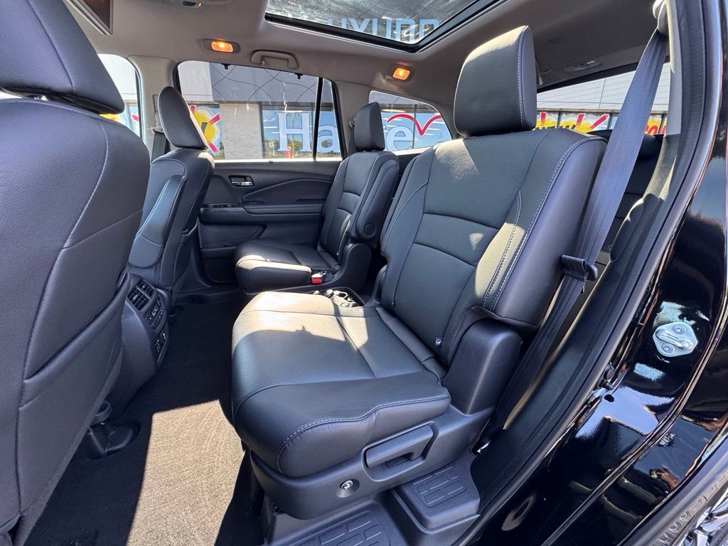 2021 Honda Pilot Elite - Photo 10