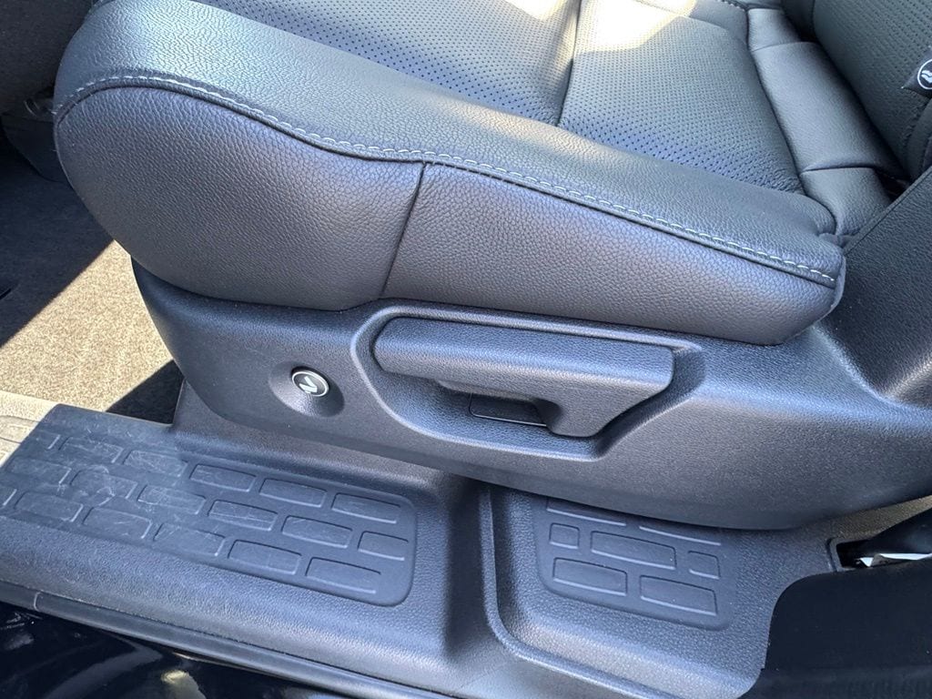 2021 Honda Pilot Elite - Photo 11