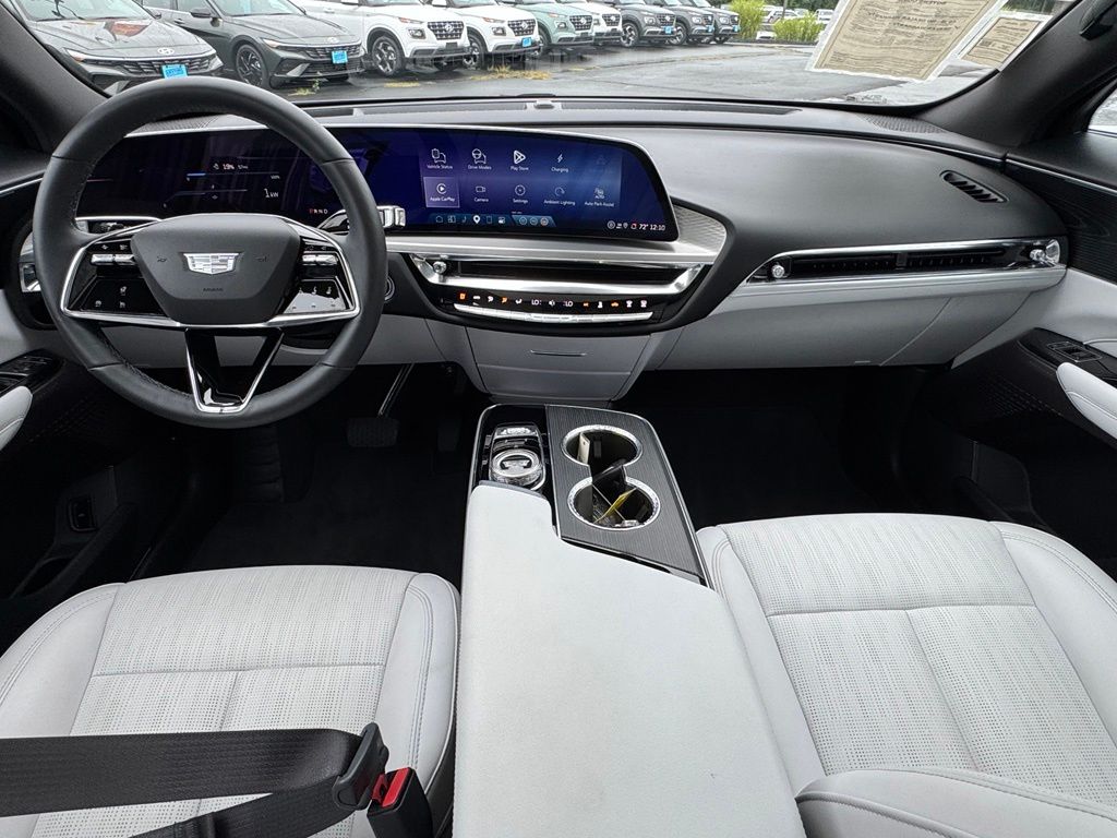 2025 Cadillac LYRIQ Sport 1 - Photo 16
